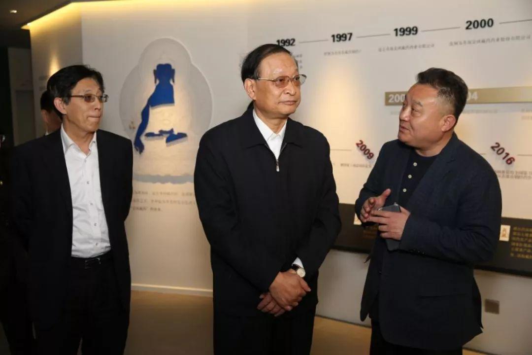 1556069816837673.jpg 2.jpg